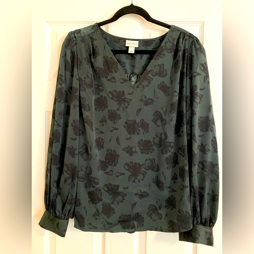 Ava & Viv Hunter green silk blouse w, black floral print.